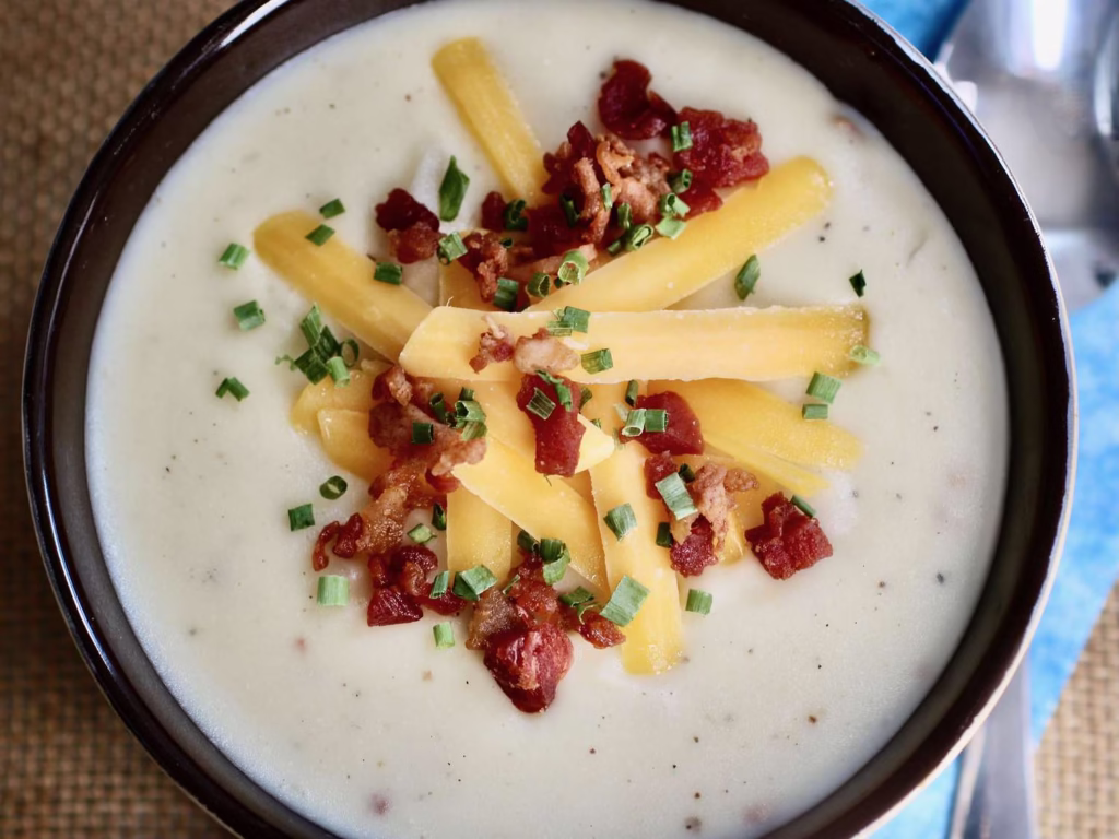 277943slow-cooker-loaded-potato-soupMyHotSouthernMess-fde761b7110644299d9b8e242f8dacd